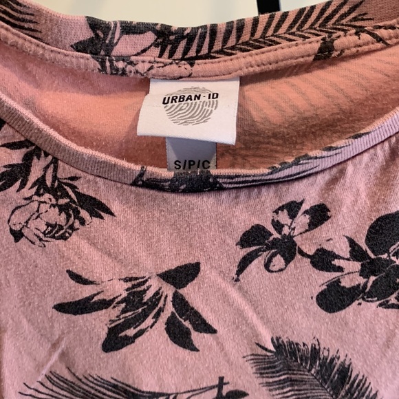 S Urban Planet “Hawaiian” shirt - Picture 3 of 3